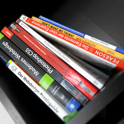 Verschiedene Fachbücher rund um modernes Webdesign und User Experience
